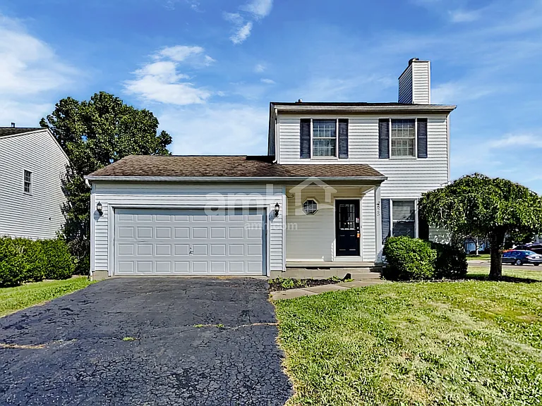 825 Whitehead Dr — Photo 1