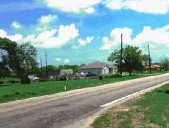 Exterior Neighborhood (street photo)
