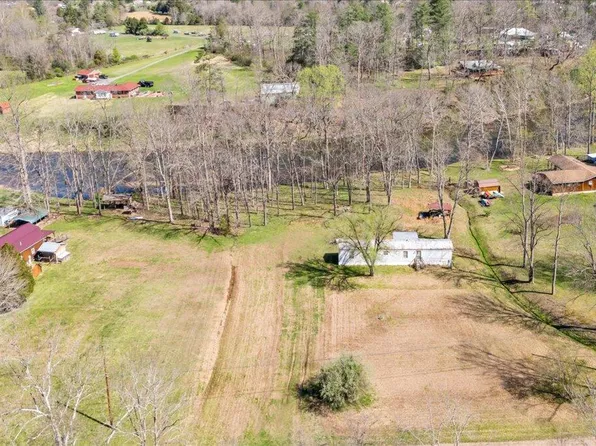 706 Dunbrack Cir, Covington, VA 24426