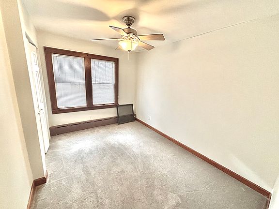 5th image of 830 5th Ave SE APT 1