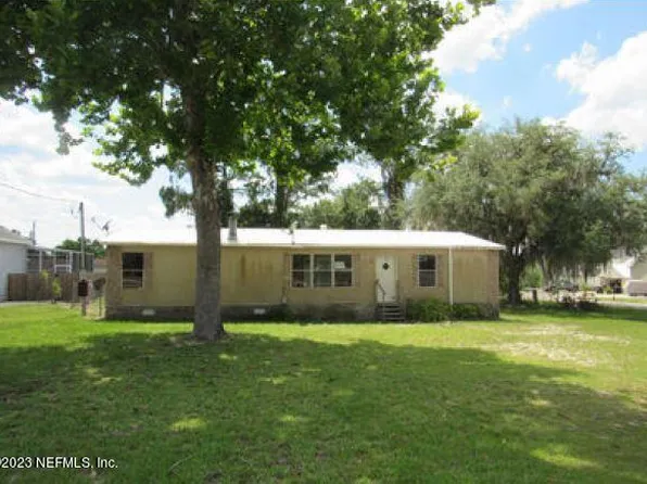 1305 2ND Avenue, Welaka, FL 32193