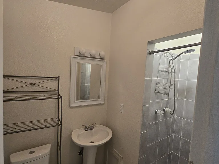 5828 Blackhawk Dr — Photo 21
