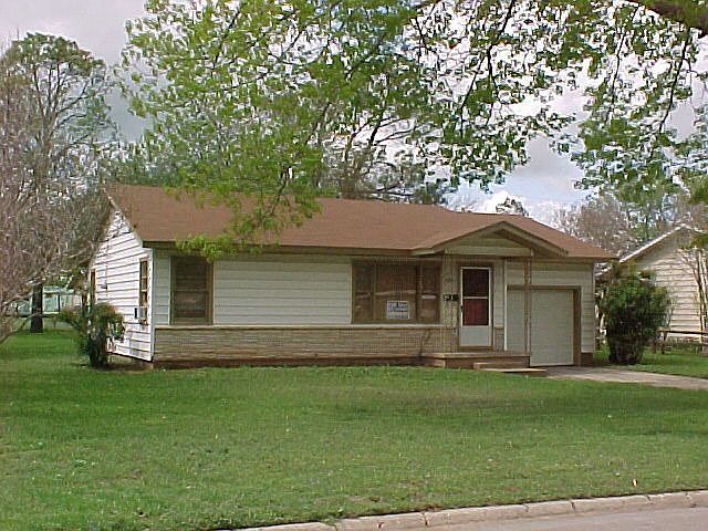 1st image of 504 Harriett Dr