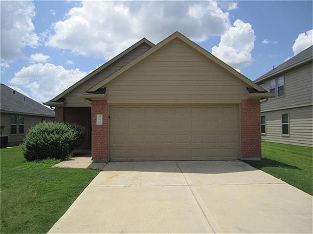 1st image of 22343 Queenbury Hills Dr