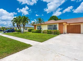 955 Lantern Tree Ln, Wellington, FL 33414