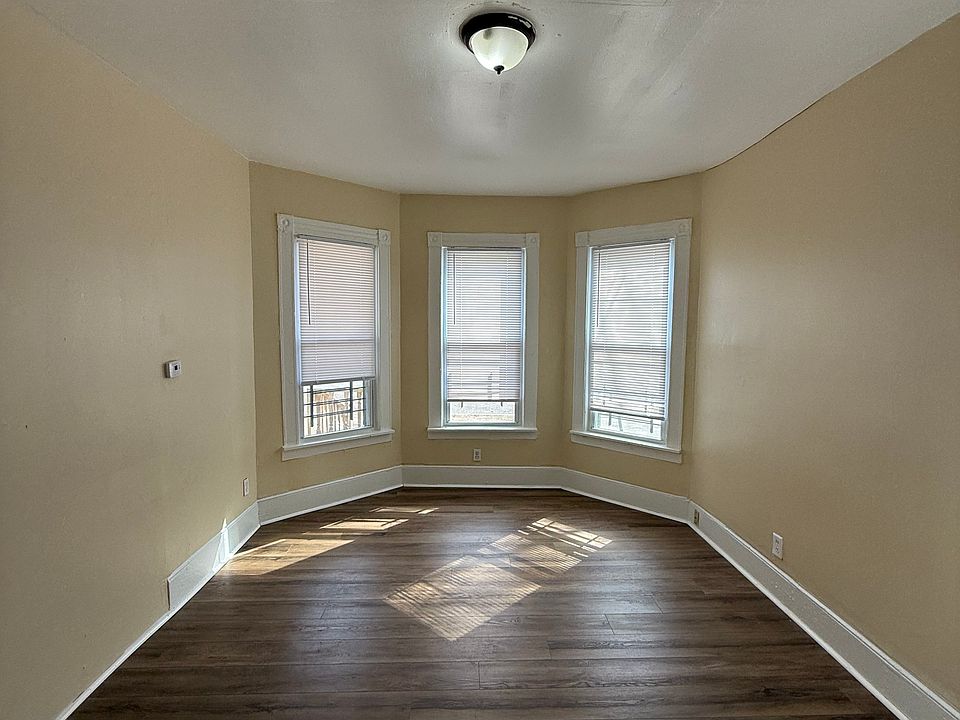 1st image of 320 Greenwich Ave #A