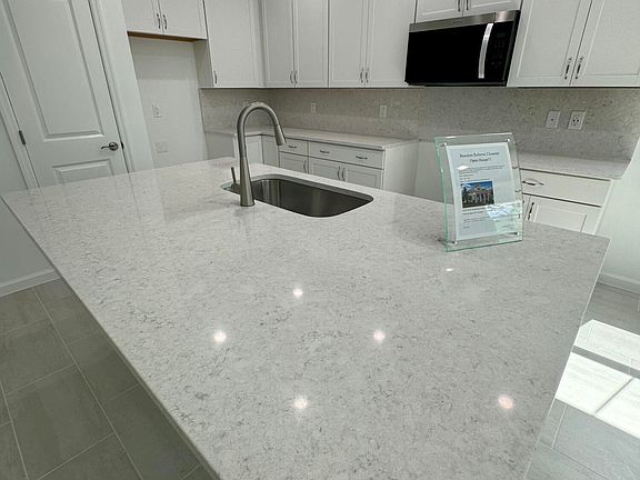 2nd image of 371 Latitude Dr