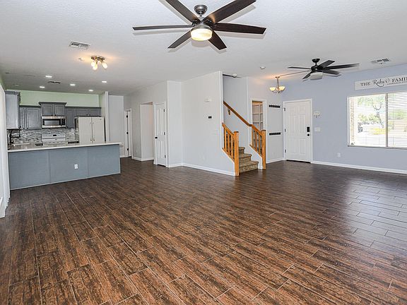 4th image of 12231 W Dreyfus Dr