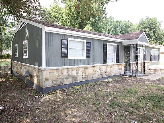 2nd image of 5273 Loch Lomond Dr