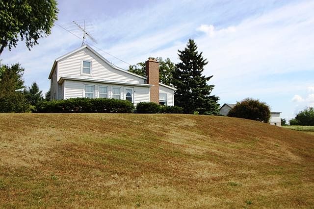 2nd image of W3224 State Road 59
