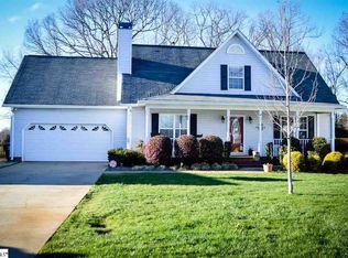 318 Tearose Ln, Simpsonville, SC 29681