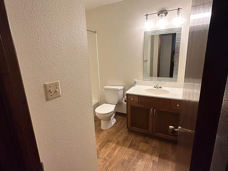 1120 Hancock Dr #2 — Photo 8