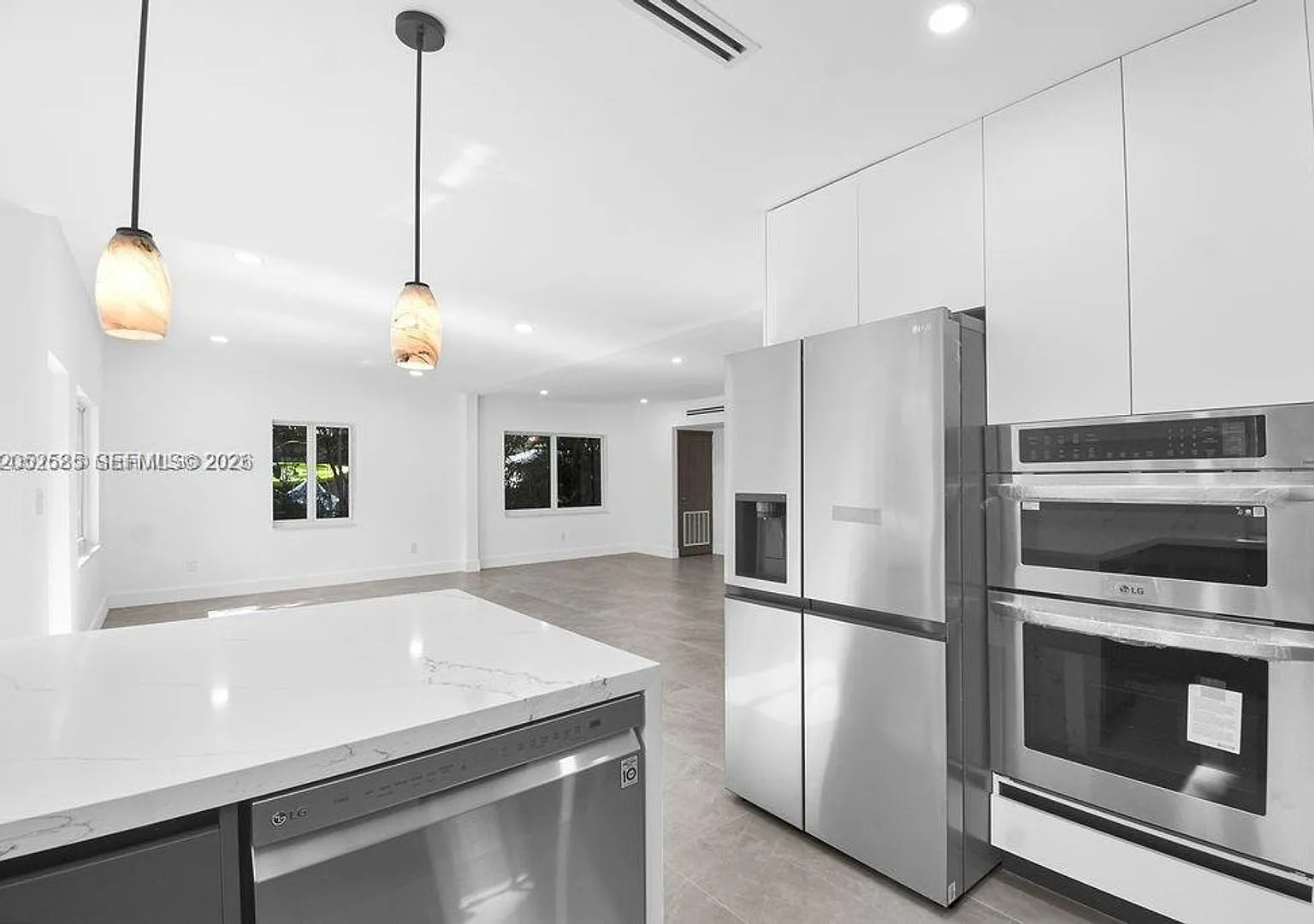 7902 SW 67th Avenue 0, South Miami, FL 33143 - 4517 — Photo 1