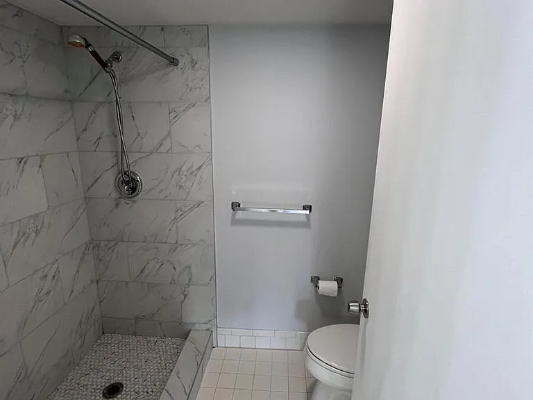 159 NW 70th St #408 — Photo 9