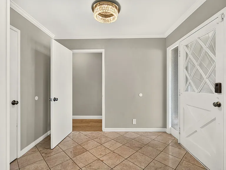 10420 Greenview Dr — Photo 62