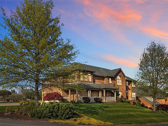 2nd image of 1026 Blackthorne Dr