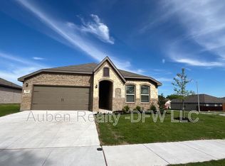 5800 Utopia Dr, Fort Worth, TX 76179