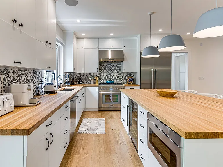 40 Edwards Ave — Photo 8