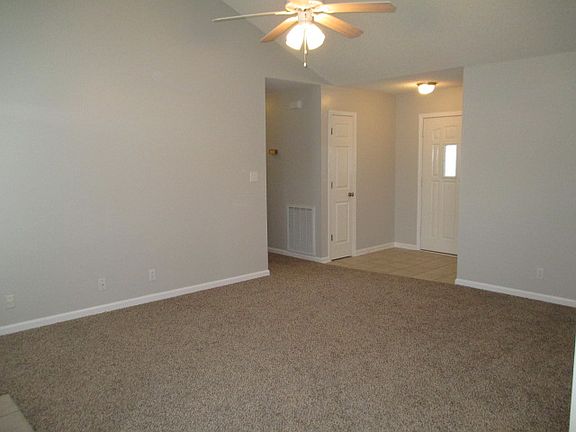 5th image of 1058 Meshaw Trl