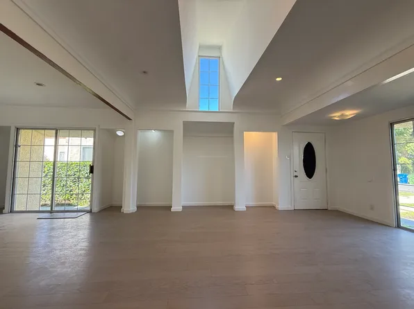 2217 Selby Ave, Los Angeles, CA 90064