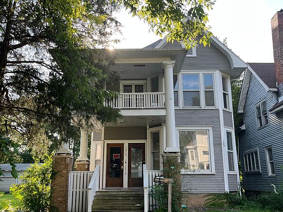 Upper unit, second floor
Bright and spacious. 2 bedrooms, 1 bathroom