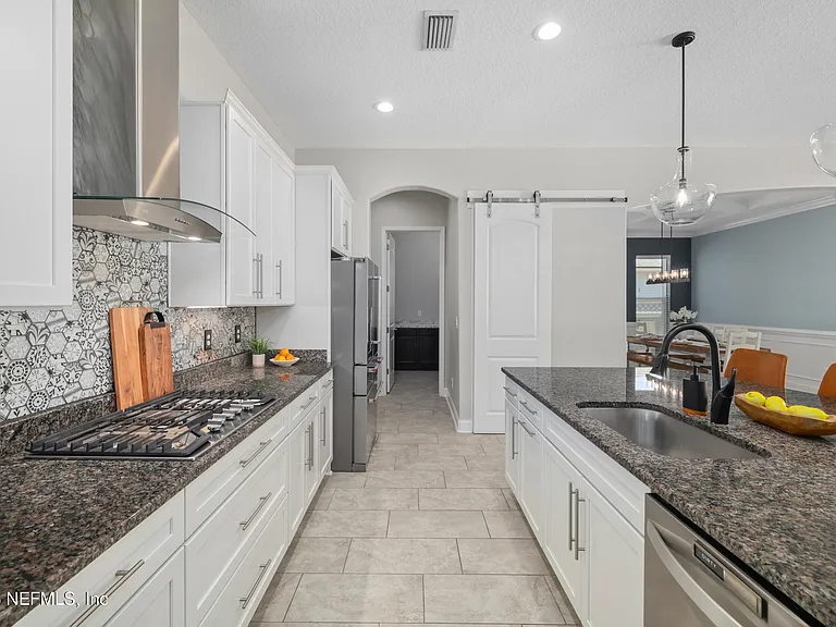 318 Windwalker Dr — Photo 28