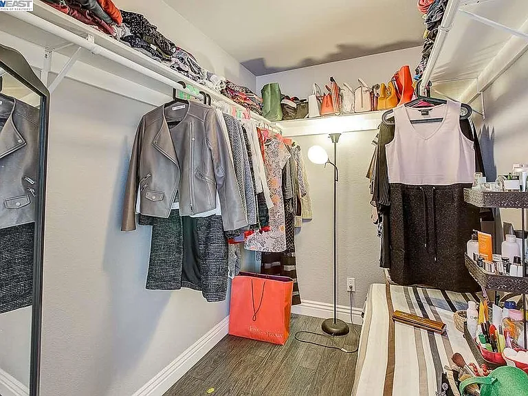 Master Bedroom - Walk-in Closet