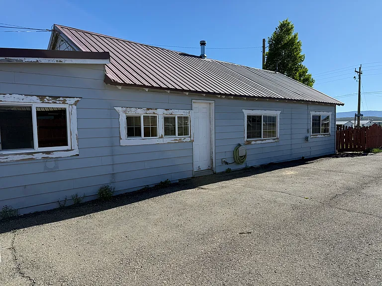 204 Main St — Photo 24