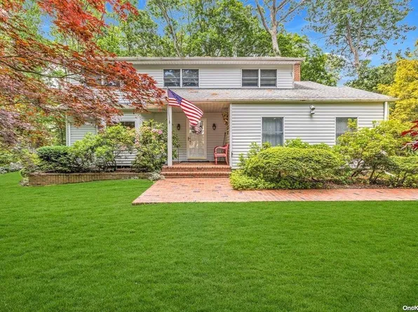 37 Legend Lane, Jamesport, NY 11947