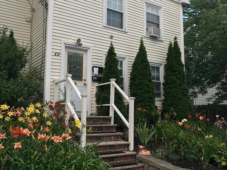 49 Devens St #2 — Photo 2