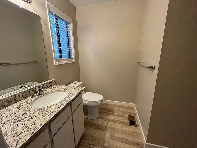 4387 Imperial Dr — Photo 29