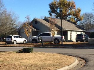 1014 N University Dr, Russellville, AR --