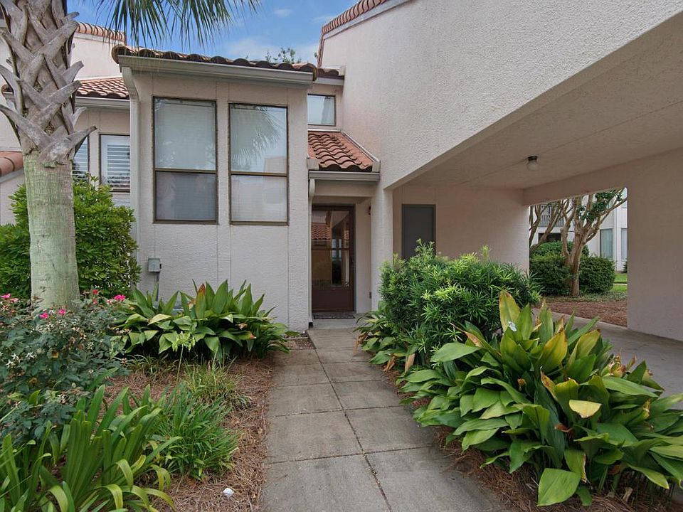 1st image of 28 Forest Hills Ln #28D