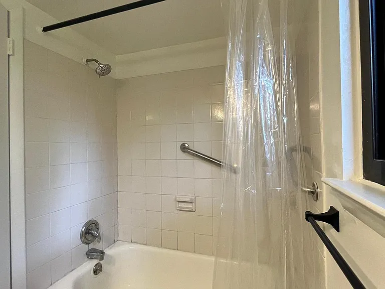 732 Putnam Blvd #A — Photo 11