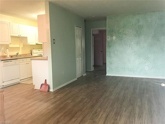3rd image of 21858 River Oaks Dr APT 8F