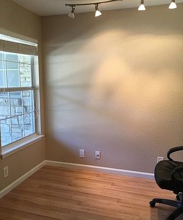 5th image of 1826 Parhaven Dr