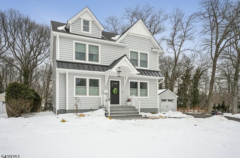 1st image of 1921 Grandview Ave