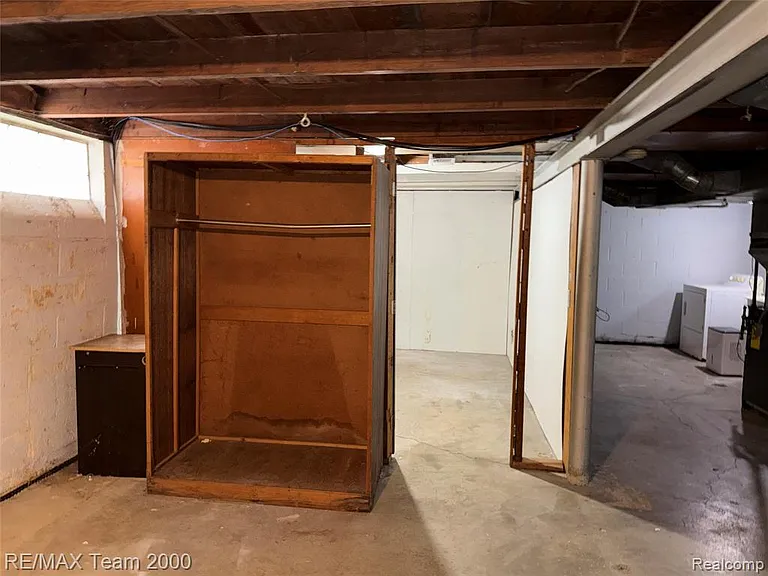 17930 Ruth St — Photo 16