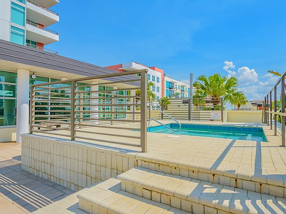 5th image of 1120 E Kennedy Blvd Unit 1526