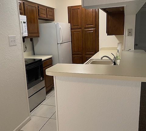 5th image of 1200 Calico Ln APT 816
