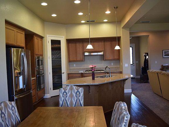 5th image of 958 Glen Abbey Dr