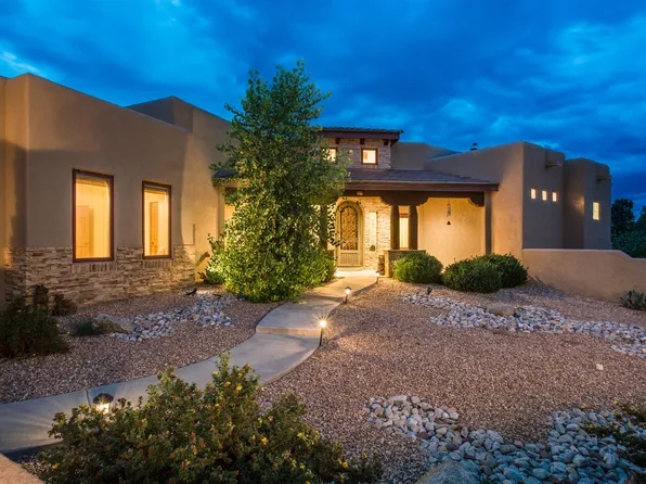 3 Nature Pointe Dr, Tijeras, NM 87059