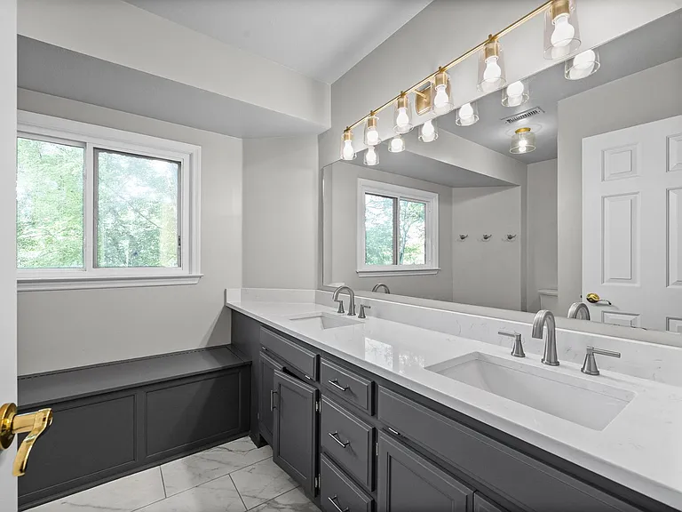2861 Brothers Rd — Photo 23