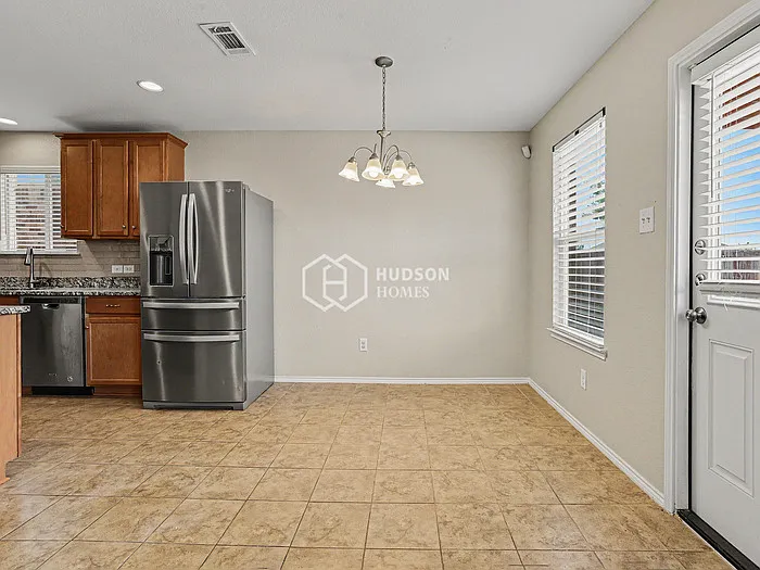 2217 Perrymead Dr — Photo 9