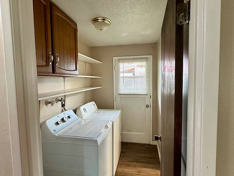 9455 SW Commercial St #9455 — Photo 12