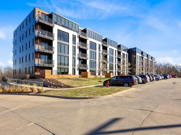 1 University Way #406, Iowa City, IA 52246