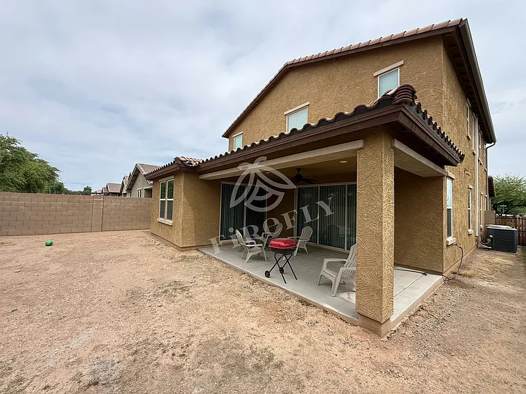 6802 N 86th Ln — Photo 28