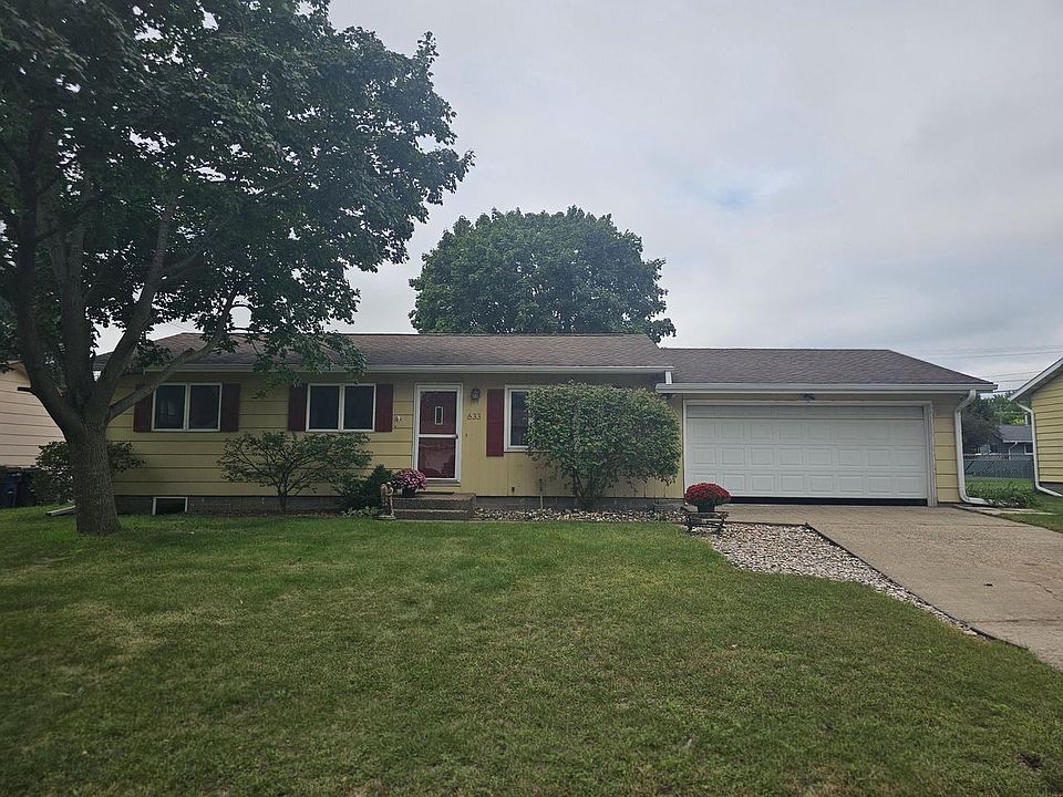 1st image of 633 12th AVENUE N N