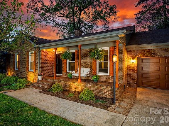 2nd image of 8215 Chandos Pl