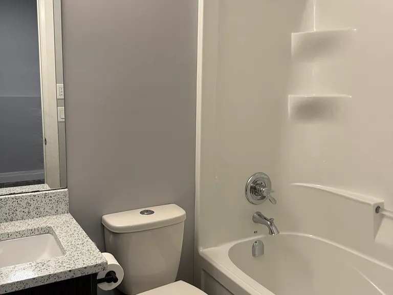 208 Barrett St — Photo 11
